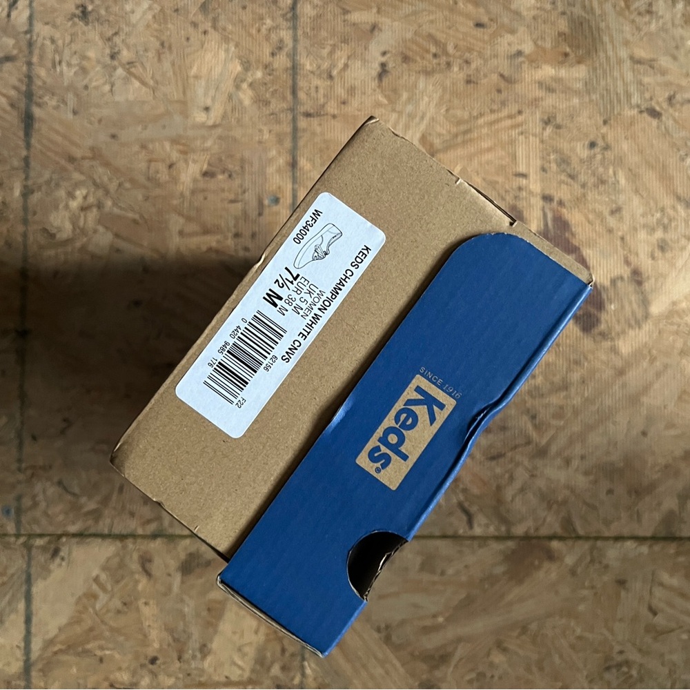 NWT & BOX Keds Women Classic Canvas Sneakers - Picture 11 of 11